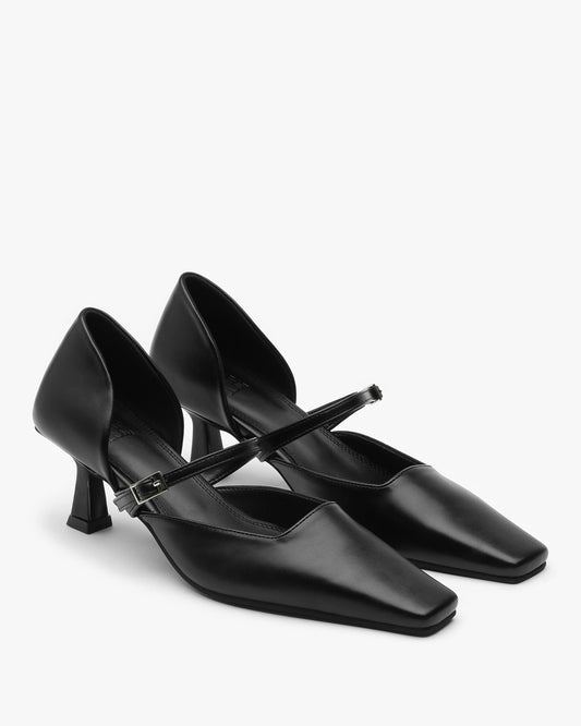 LUIE Buckle Strap Pumps_Black