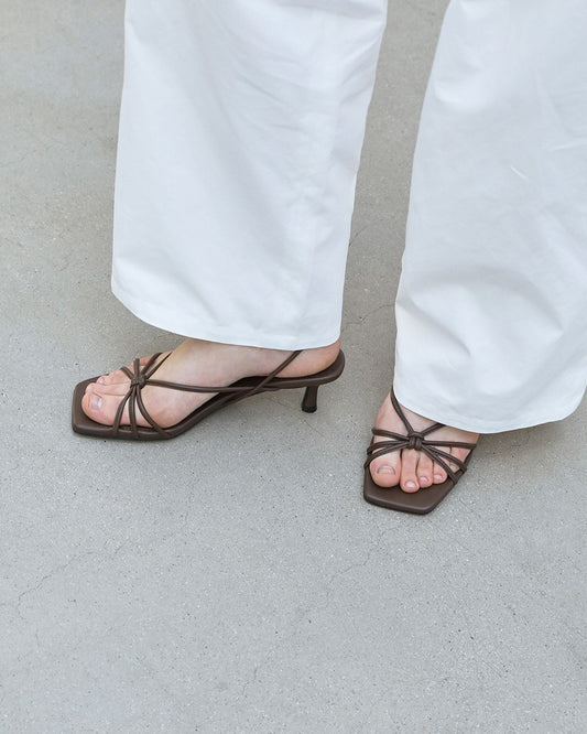 LUKE Strap Slingback Sandals_Brown